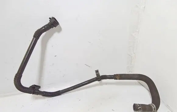 Peugeot 5008 Engine coolant pipe/hose