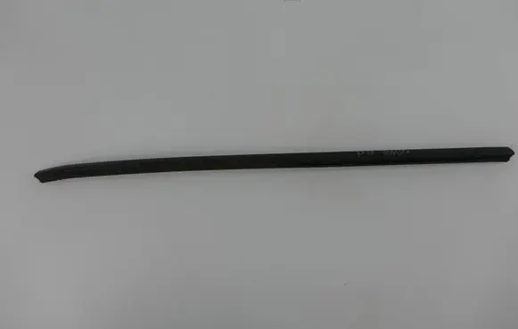 Toyota RAV 4 (XA20) Front door glass trim molding 