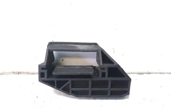 BMW 7 E65 E66 Radiator mount bracket 7508016