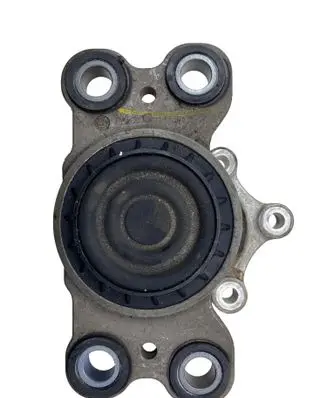Volvo V70 Engine mount bracket 31262710