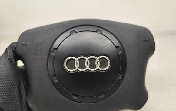 Audi A3 S3 8L Steering wheel airbag 8L0880201H FG6AMM10457 001DVX0Y8TBY