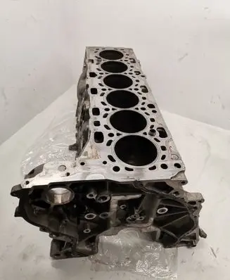 BMW 7 G11 G12 Engine block 