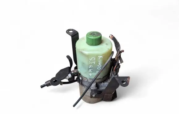 Skoda Fabia Mk2 (5J) Power steering pump 6R0423156C