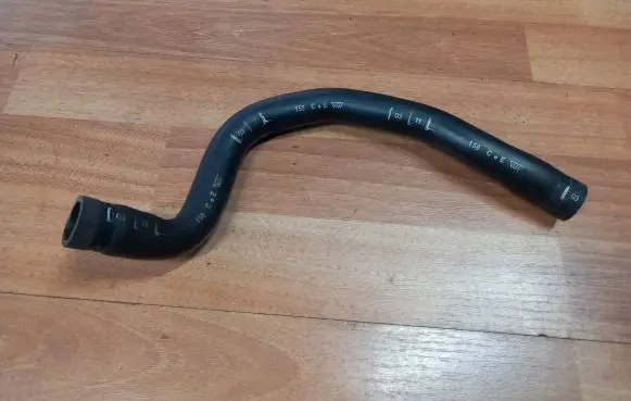 Breather/breather pipe/hose
