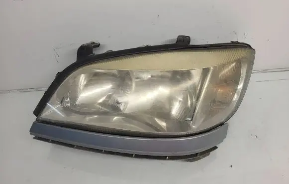 Opel Zafira A Headlight/headlamp 90582021