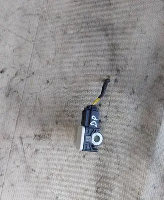 Citroen C4 Cactus Airbag deployment crash/impact sensor 967566978000 00084699SE96