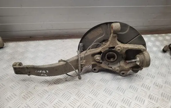 Jeep Grand Cherokee Front wheel hub