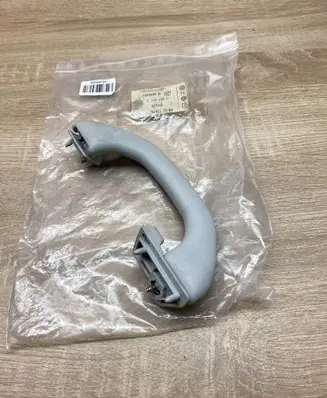 Volkswagen Golf IV Rear interior roof grab handle 1J0857607N
