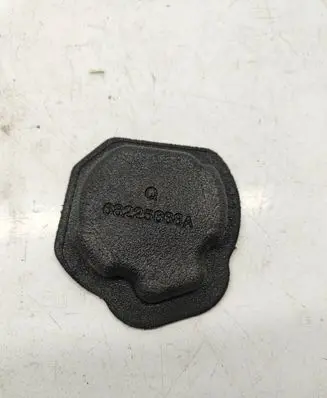 Chrysler Pacifica Fender foam support/seal 68225668A