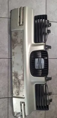 Seat Toledo II (1M) Front grill