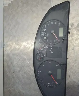 Volkswagen Transporter - Caravelle T5 Speedometer (instrument cluster) 7H0920850G