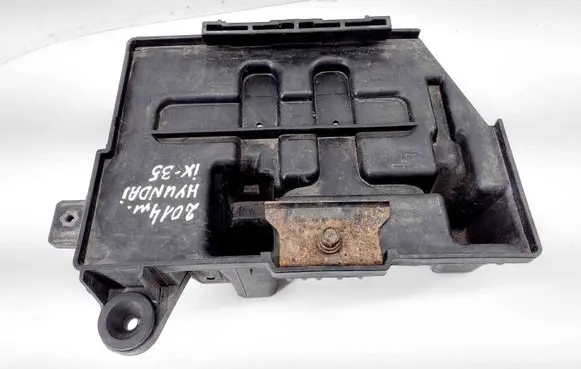 Hyundai ix35 Battery box tray 371502S200