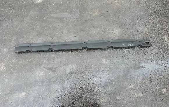 BMW X3 E83 Sill supporting ledge 3330869