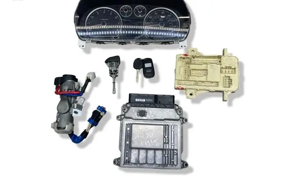 Hyundai i30 Engine ECU kit and lock set 391122B100 9030933129A1 GFD844CFS15000