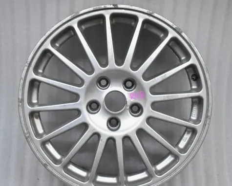 Renault Laguna II R17 alloy rim 