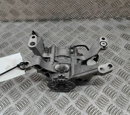 Land Rover Range Rover Velar Oil pump G4D36L681BA G4D36L681J