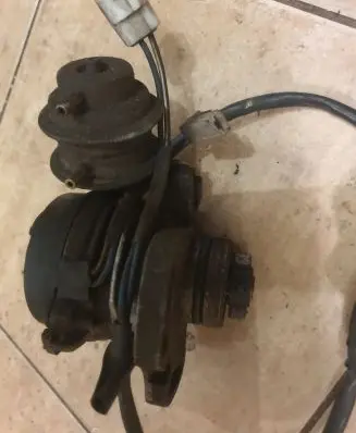 Mazda MX-3 Spark distributor T2T82272 B61V9z21x