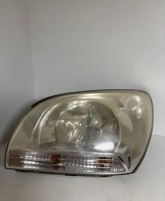 KIA Sportage Headlight/headlamp 921011F0