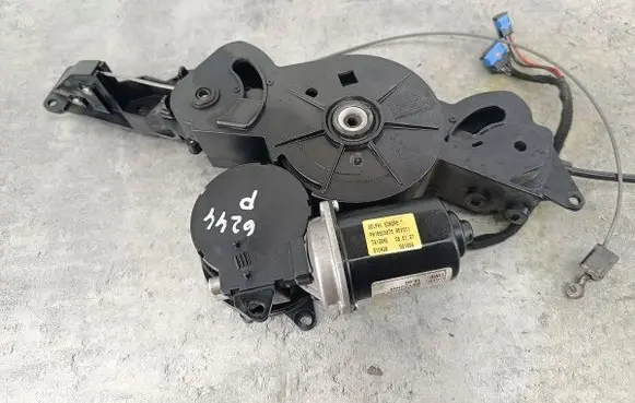Peugeot 807 Sliding door motor assembly 