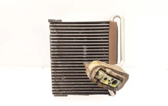 Air conditioning (A/C) radiator (interior)