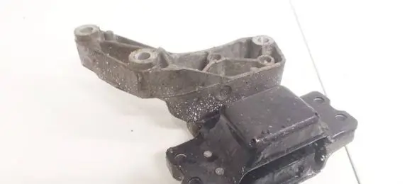 Audi TT TTS Mk2 Engine mount bracket 1K0199117