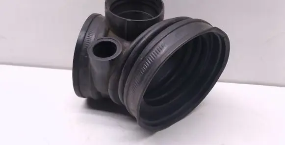 BMW 5 E39 Air intake hose/pipe 1740931 13541740931
