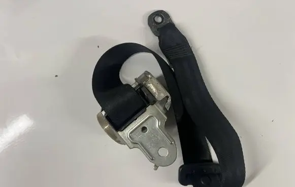 Toyota Auris 150 Rear seatbelt 7p1450