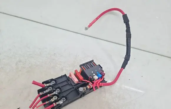 Mercedes-Benz R W251 Positive wiring loom 013948411