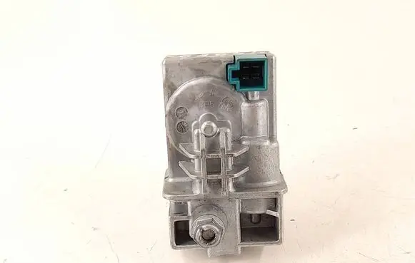 Mercedes-Benz C W204 Steering wheel lock 2045458132 2049005912