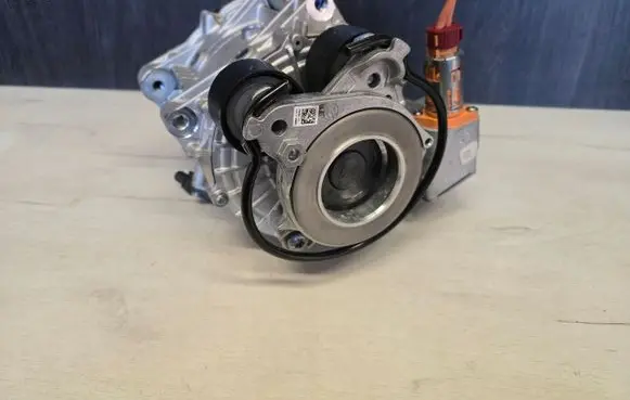 BMW 1 F40 Generator/alternator 5A7CB08