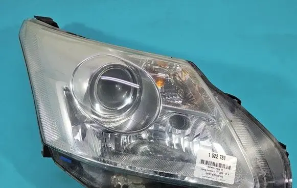 Toyota Avensis T270 Headlight/headlamp IMPRK1522781