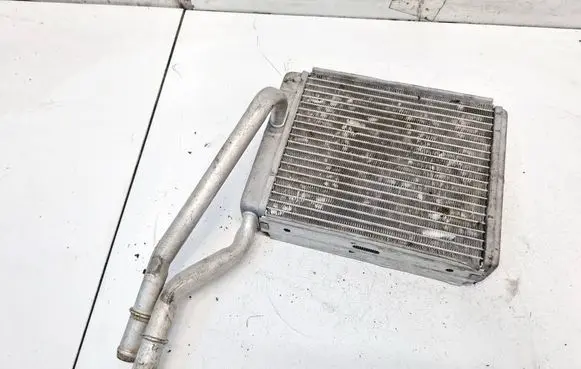 Ford Focus Heater blower radiator