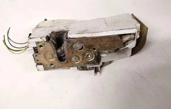 Seat Alhambra (Mk1) Front door lock 93bg220a20dd