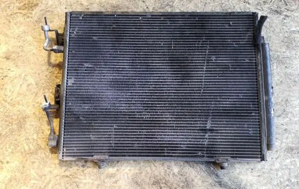 Mitsubishi Pajero A/C cooling radiator (condenser)