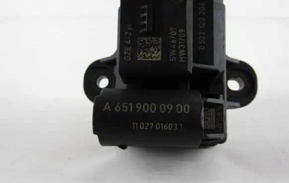 Mercedes-Benz E W212 Glow plug pre-heat relay A6519000900