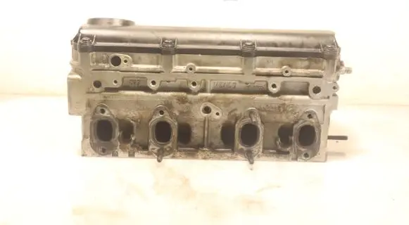 Volkswagen Golf VI Engine head 