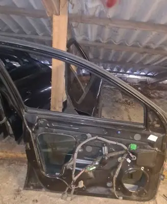 Volvo S60 Front door 