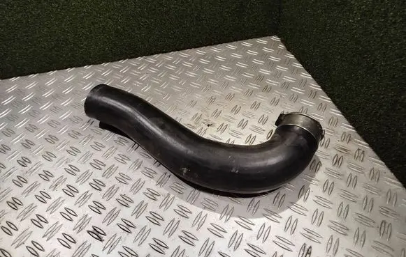 Intercooler hose/pipe
