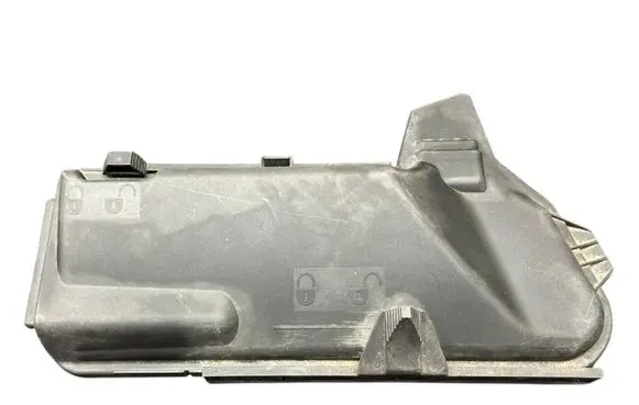Mercedes-Benz CLS C219 Fuse box cover A2115400482