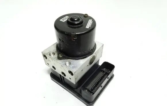 Mini One - Cooper R50 - 53 ABS Pump 6757062 6757063