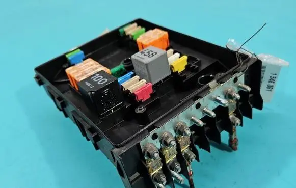 Seat Leon (1P) Fuse box set IMPRK1546391