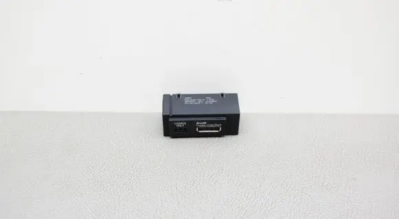 Audi A3 S3 8V AUX in-socket connector 5Q0035736A 8V0035736B