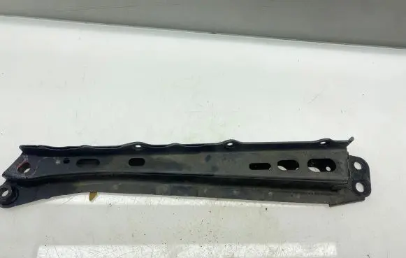 Toyota Prius+ (ZVW40) Radiator support slam panel bracket 