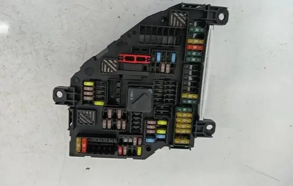 BMW X4 F26 Fuse box set 931515103 317033454H