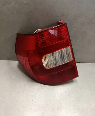 Skoda Yeti (5L) Rear/tail lights 5L0945095 5L0945111