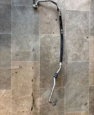 Subaru XV I Air conditioning (A/C) pipe/hose