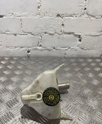 Mercedes-Benz C W205 Master brake cylinder A2054300002
