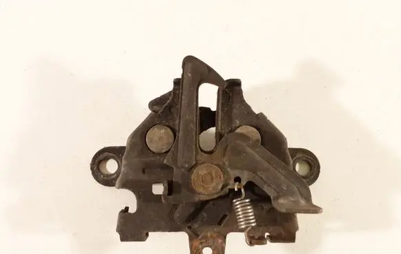 Toyota Yaris Engine bonnet/hood lock/catch
