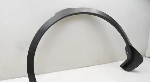 Land Rover Discovery Sport Front arch trim FK7216A075AB