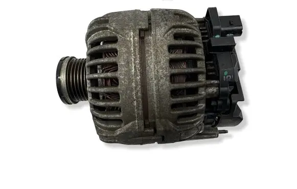 Audi A1 Generator/alternator 03C903023S